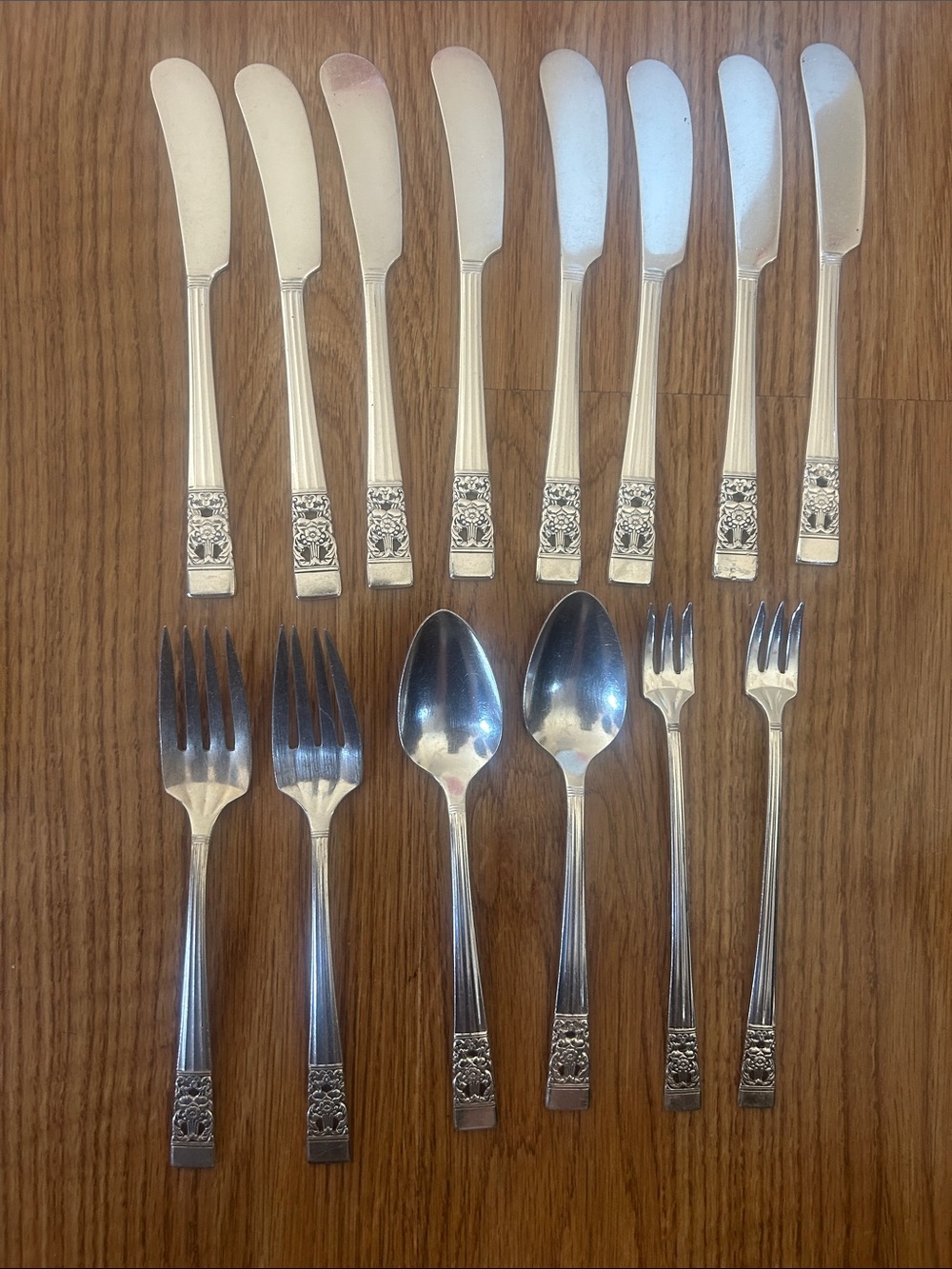 Stainless Steel Ornate Handle Dessert Flatware Set - Silver 14 piece